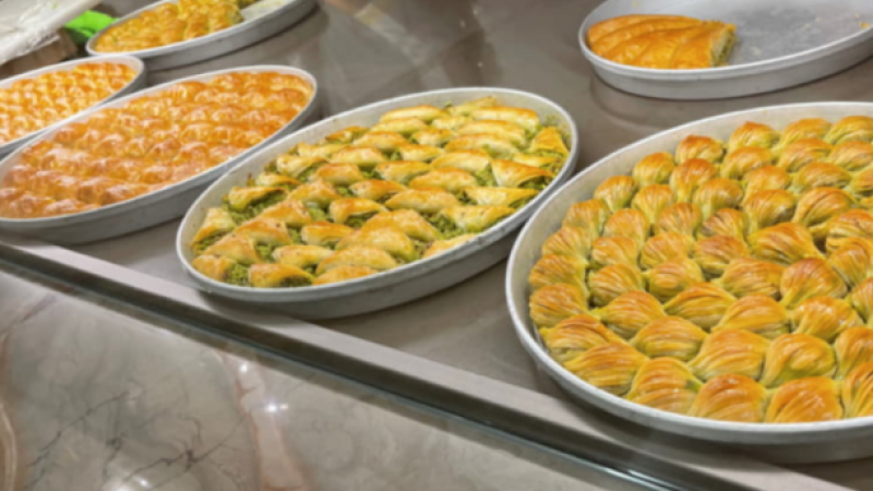 Yılların Gaziantep baklavası böyle fiyat görmedi! Havaalanında bir dilim baklavanın fiyatını görenler şaşkına döndü 2