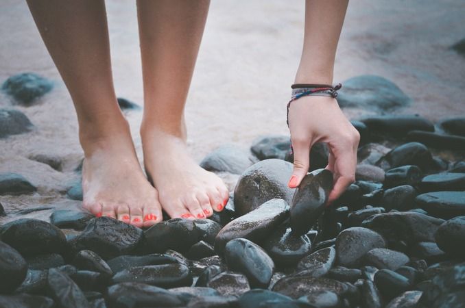 Topuk çatlaklarına ne iyi gelir? Bu bitkisel yöntem topuk çatlaklarının kökünü kurutuyor ve pamuk gibi yapıyor 4