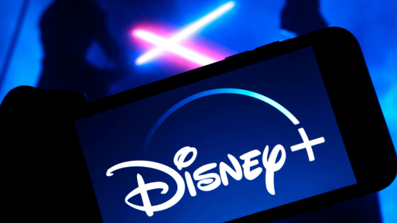 Atatürk dizisini yayınlamaktan vazgeçen Disney+ düştükçe düşüyor: Son çeyrekte 11 milyon abone kaybetti 2