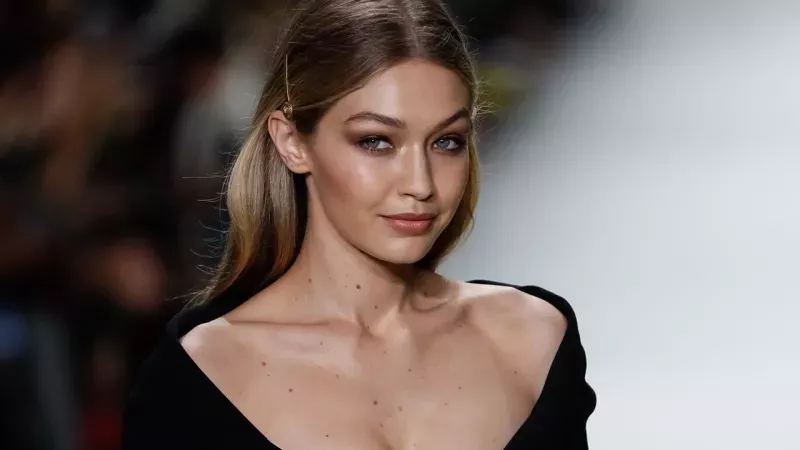 Gigi Hadid’in bakım rutini ortaya çıktı! Mükemmel görüntüsünü buna borçluymuş: Makyajdan hemen önce… 1