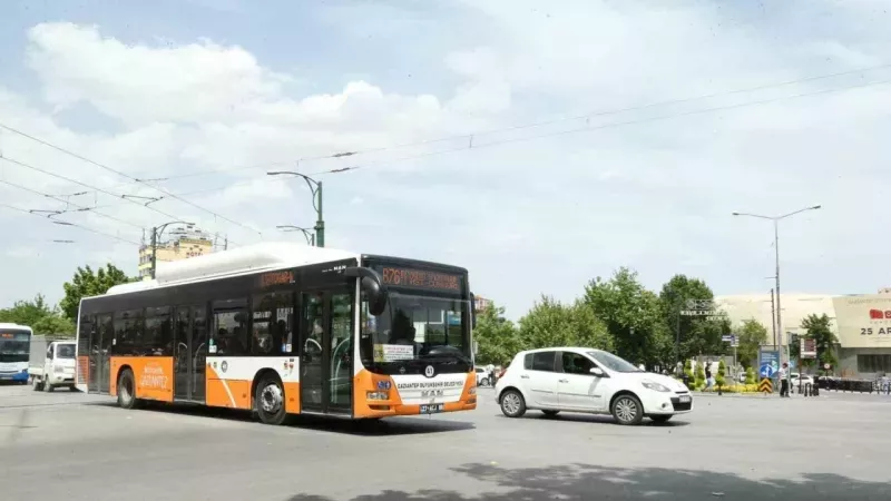 Gaziantep'te 65 yaş üstü ücretsiz ulaşım kararı! Ücretsiz binişler devam edecek mi? Kritik açıklama geldi 1