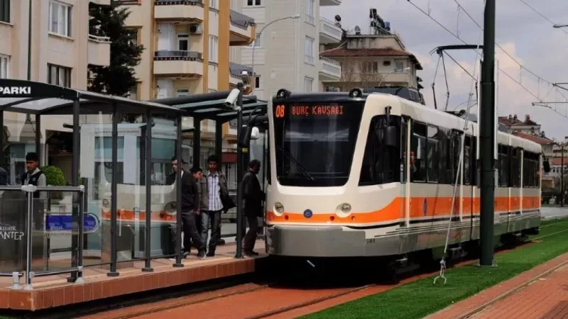 Gaziantep'te 65 yaş üstü ücretsiz ulaşım kararı! Ücretsiz binişler devam edecek mi? Kritik açıklama geldi 2