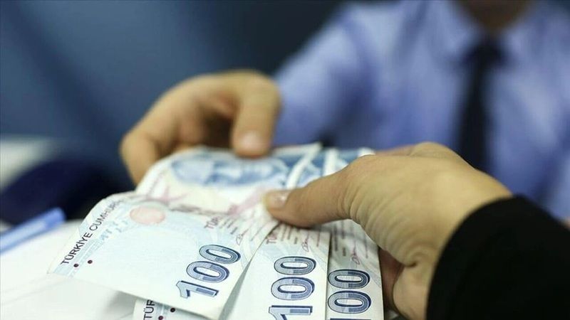 Faizsiz nakit arayanlara müjde: 15 bin TL avans hesaplara yatmaya başladı! O mesajı gönderen… 2