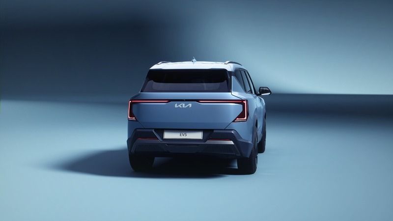 Kia merakla beklenen SUV modelini tanıttı: Elektrikli EV5 modeli, görenleri büyüledi… 3