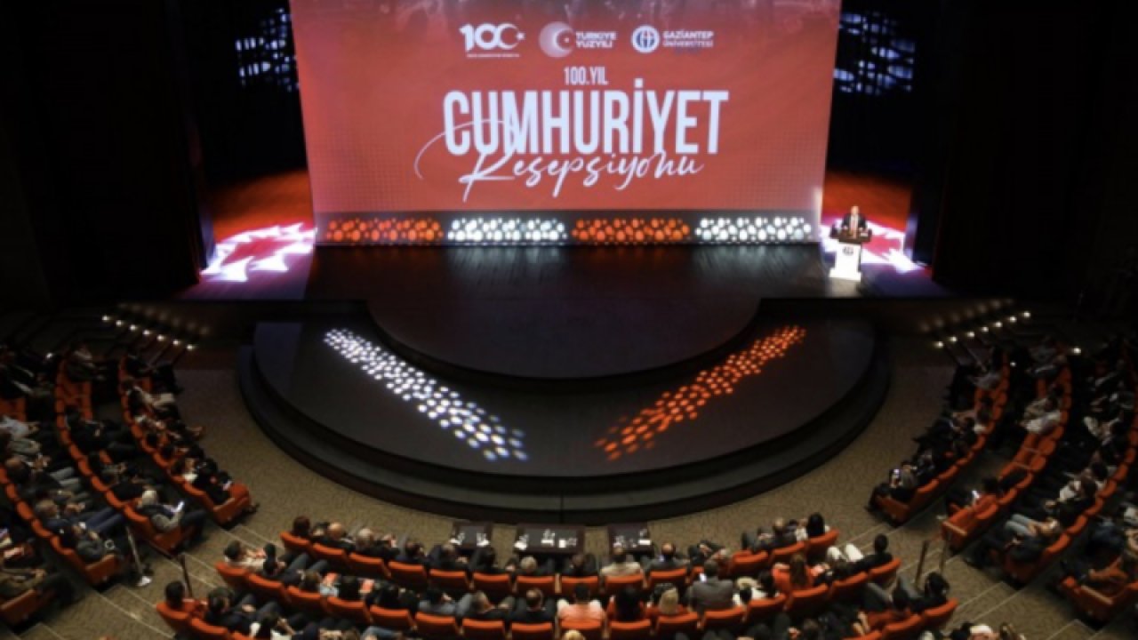 GAÜN'de “100. Yılda Cumhuriyeti Anlamak” konulu konferans düzenlendi