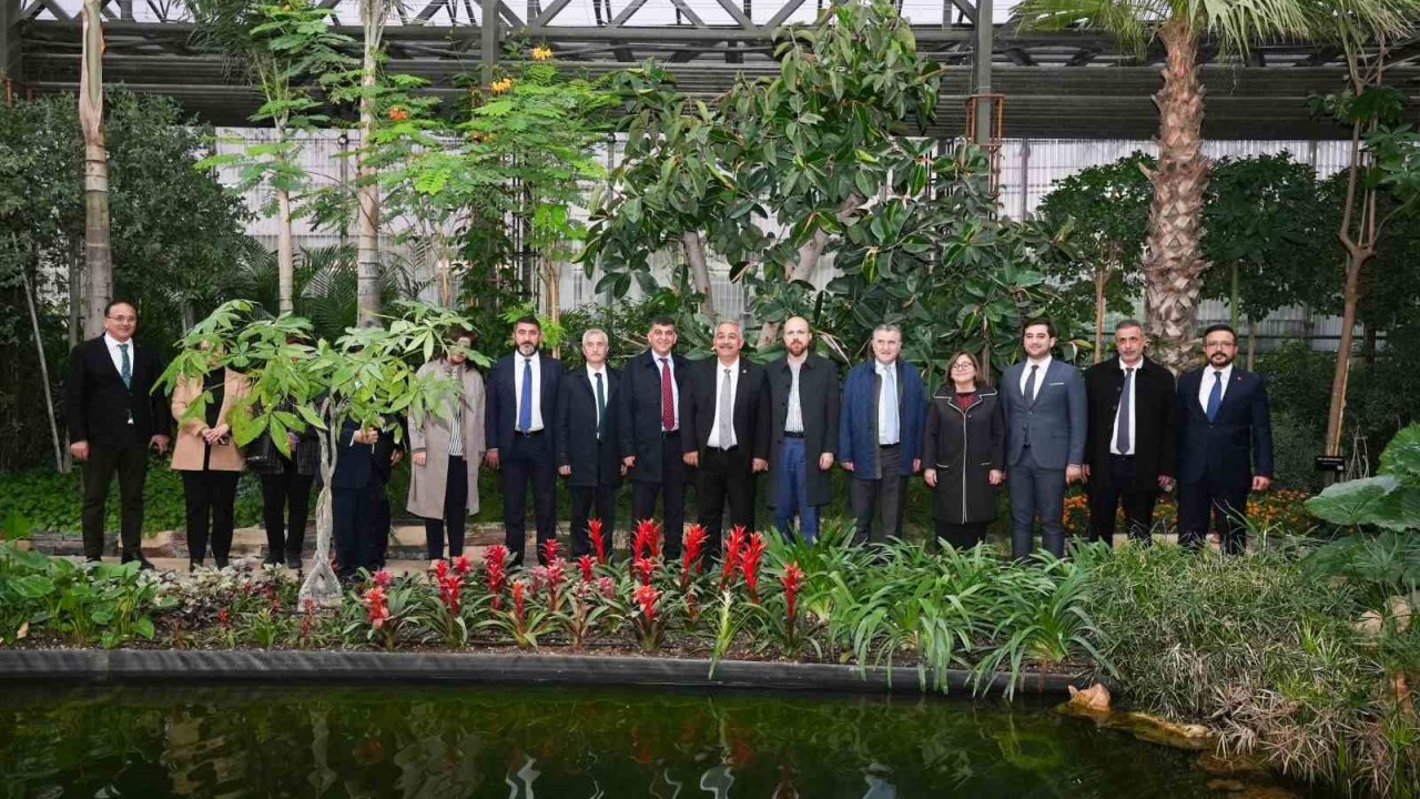 Bakan Bak ile Erdoğan, D.T. Şehitkamil Sahnesi ve AGRO Park’ı inceledi