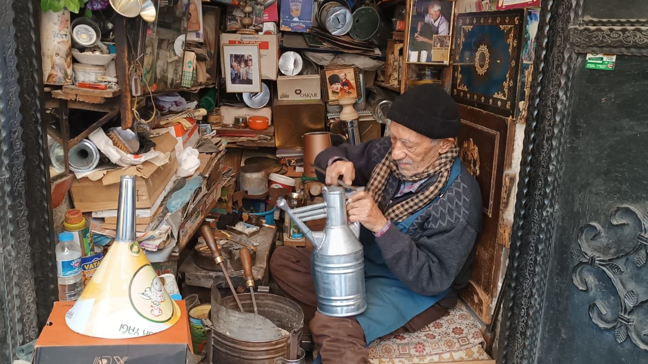 Gaziantep'te bir metrekarelik dükkanda geçen 64 yıllık ömür