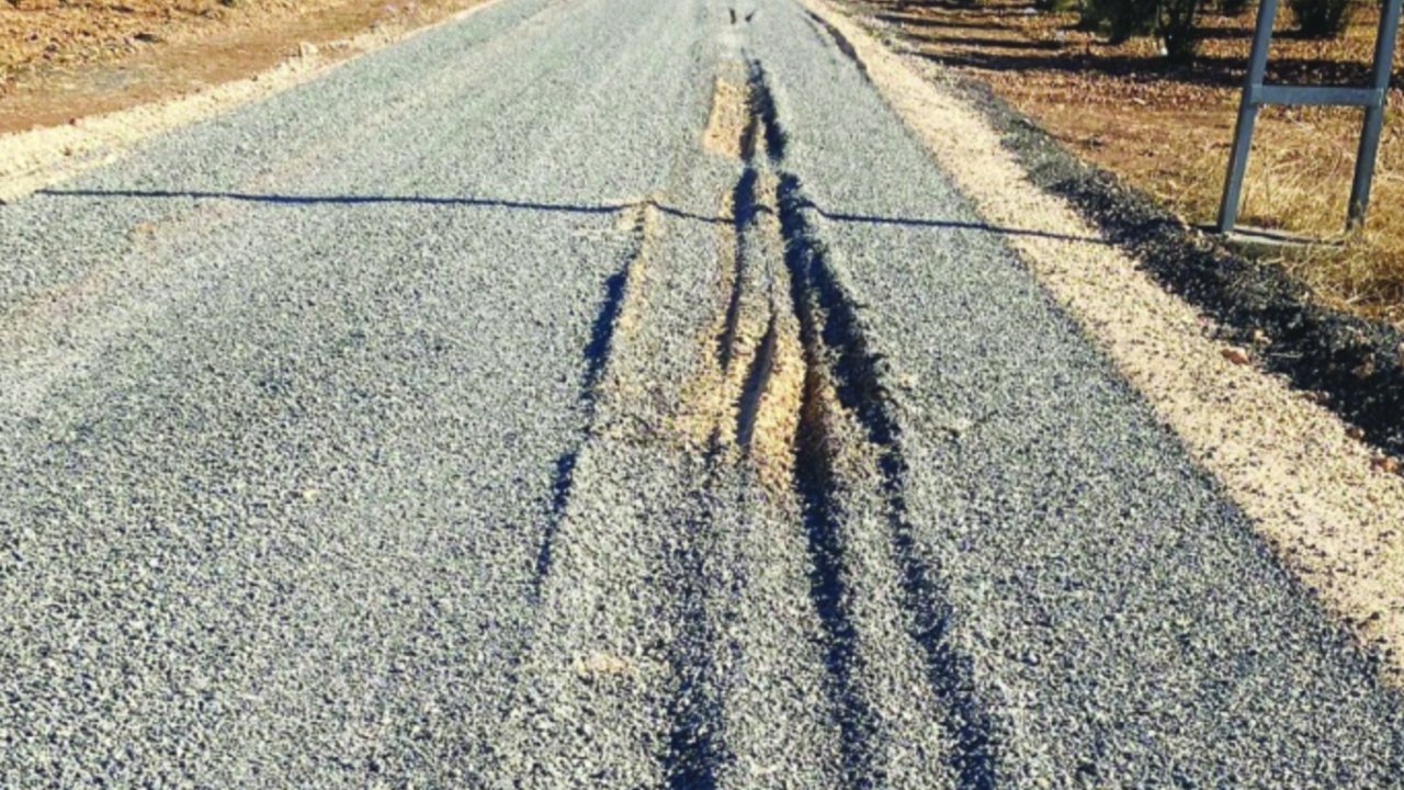 Gaziantep bir haftalık yol çöktü! Tepkilere Neden Oldu!