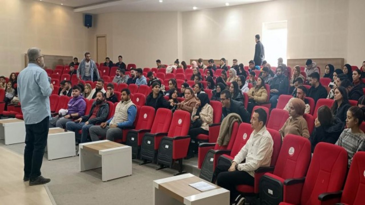 GAÜN’de İnsan Hakları ve Adalet Konferansı Düzenlendi