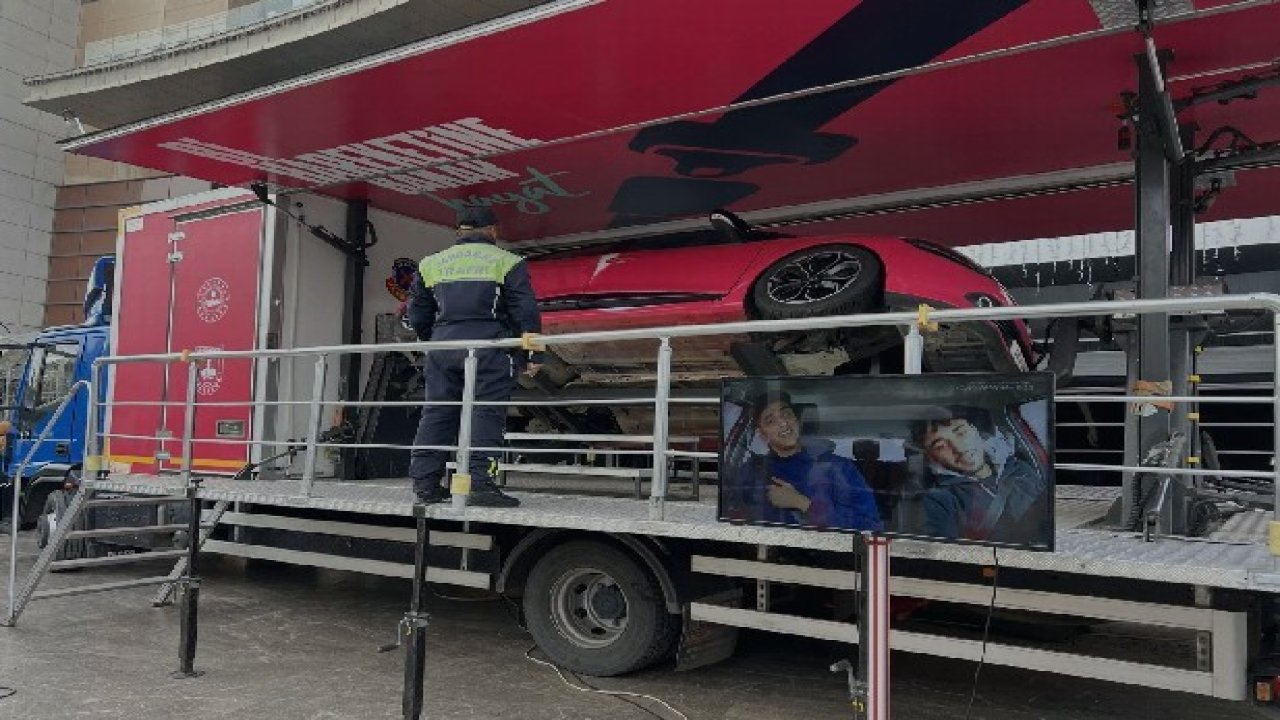 Gaziantep'te Jandarmadan mobil eğitim aracı ile öğrenci ve vatandaşlara trafik eğitimi