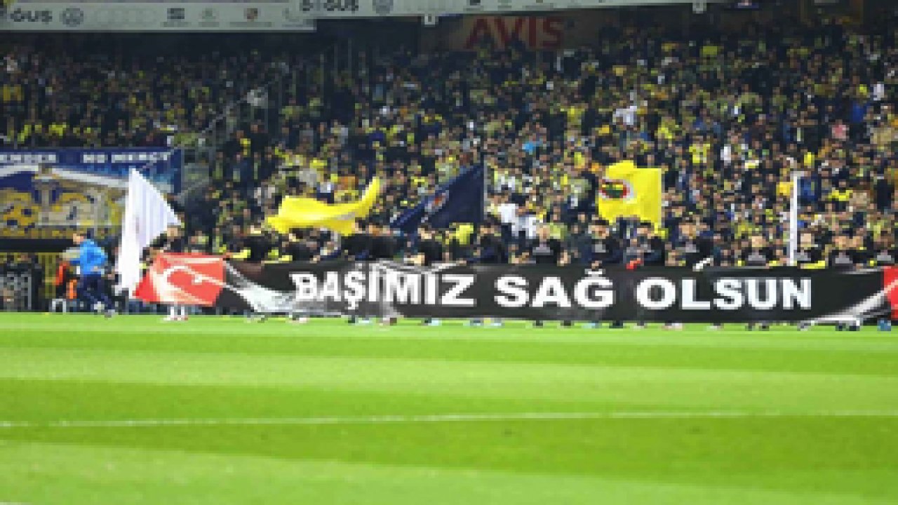 Derbide şehitler unutulmadı! Fenerbahçe ile Galatasaray derbisi'nde Pençe-Kilit Harekatı'nda şehit düşen 12 Türk askeri anıldı.