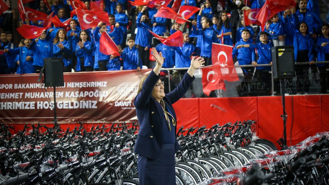 Gaziantep’in sporcu sayısı artıyor, kupa ve madalyaları çoğalıyor