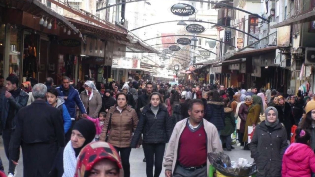 Gaziantep'in Şahinbey Ve Şehitkamil İlçeleri 57 İli Solladı! Gaziantep'ten İki İlçe Türkiye'nin En Kalabalık İlçeleri Arasında!