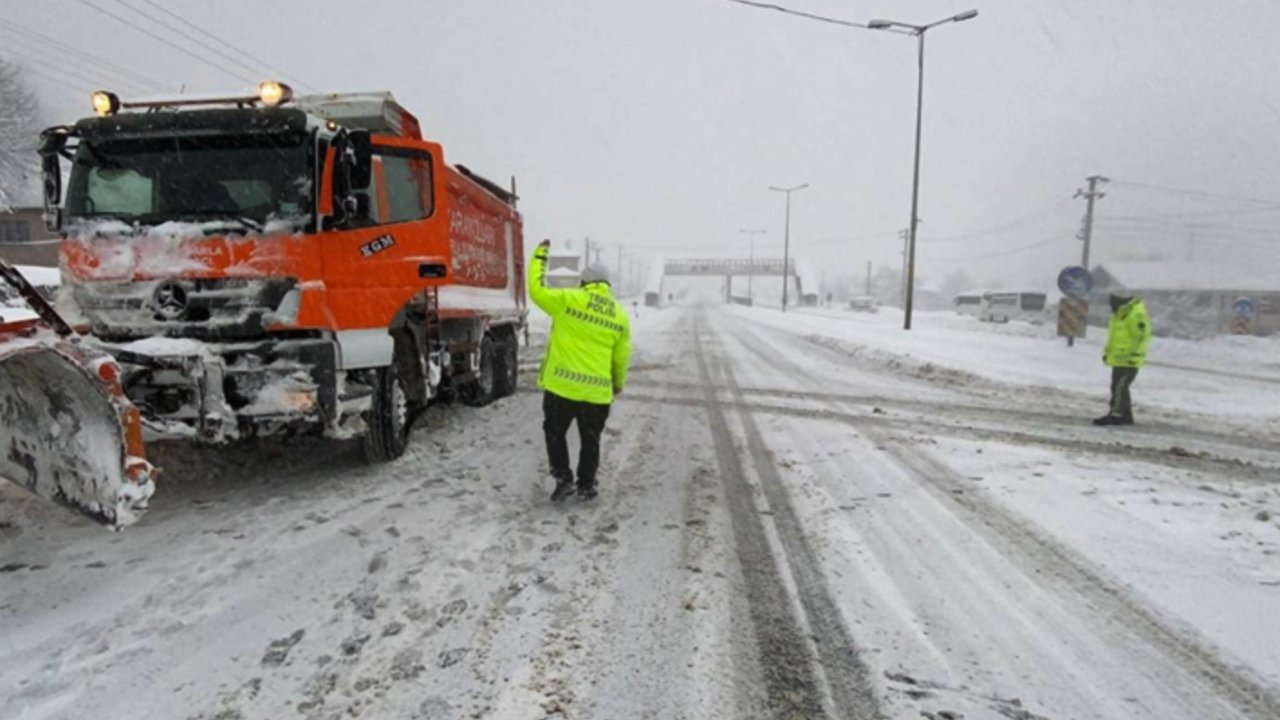 Gaziantep'ten Yola Çıkacaklar Dikkat! KGM Duyurdu: 18 Ocak 2024 Kardan Dolayı Kapalı Olan Veya Yol Çalışması Olan Yollar