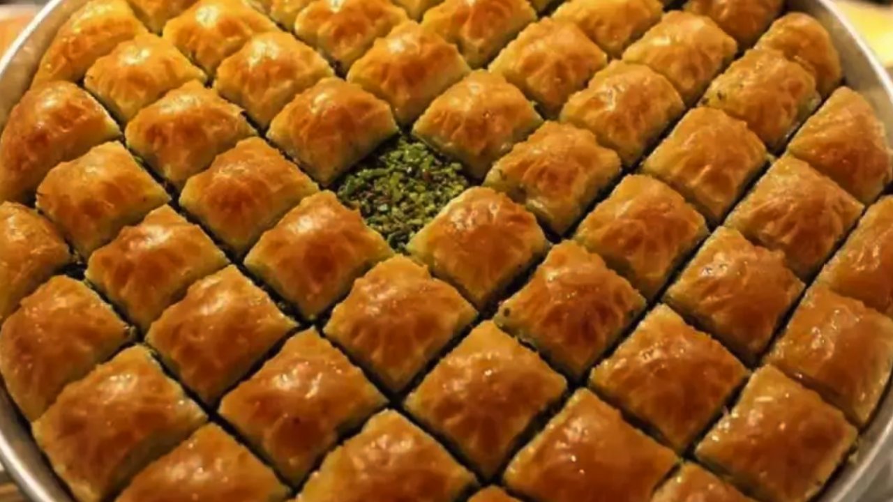 Gaziantep'in Altın Lezzeti Baklava, Fiyatlara Yenik Düştü: Kilosu 850 Liraya Yükseldi!