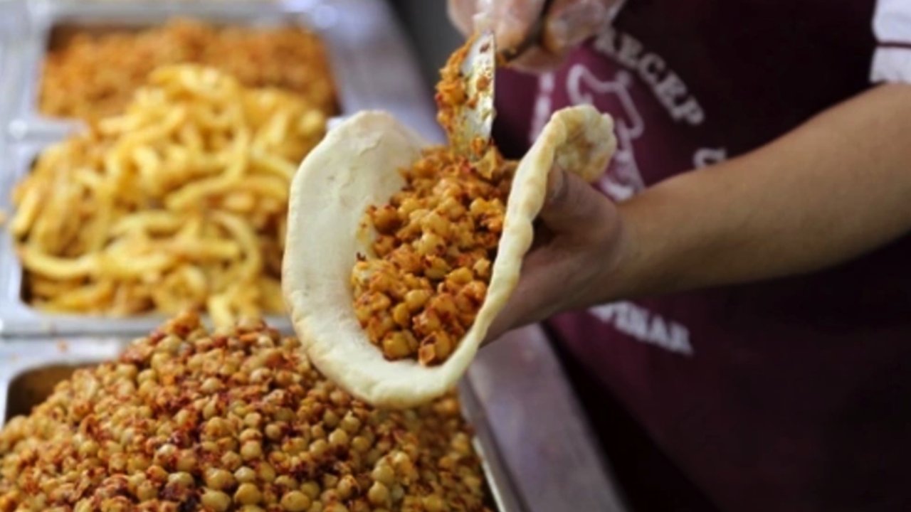 Gaziantep'te 1 Tavuk Döner 80, Nohut Dürümü 60 TL. Oldu! Gaziantep'te dışarda yemek yemek imkansız hale geldi!