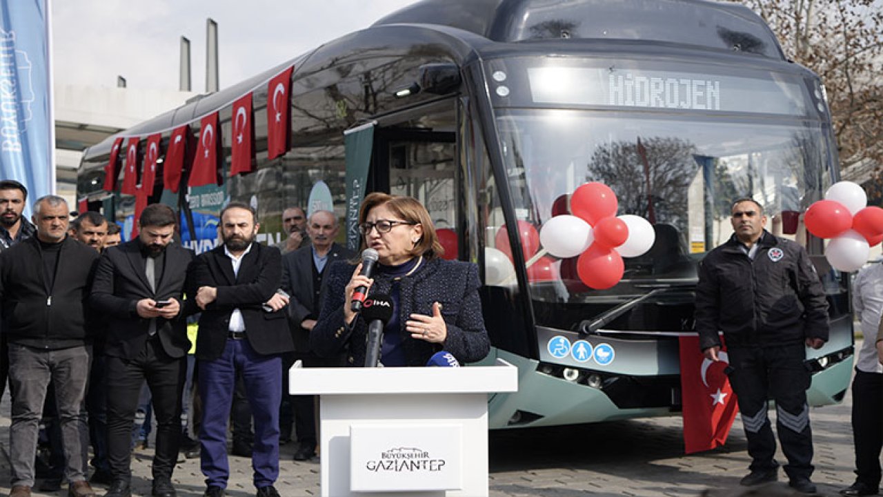 Gaziantep’te bir ilk. Büyükşehir Belediyesi tarafından Hidrojen Otobüs tanıtımı yapıldı