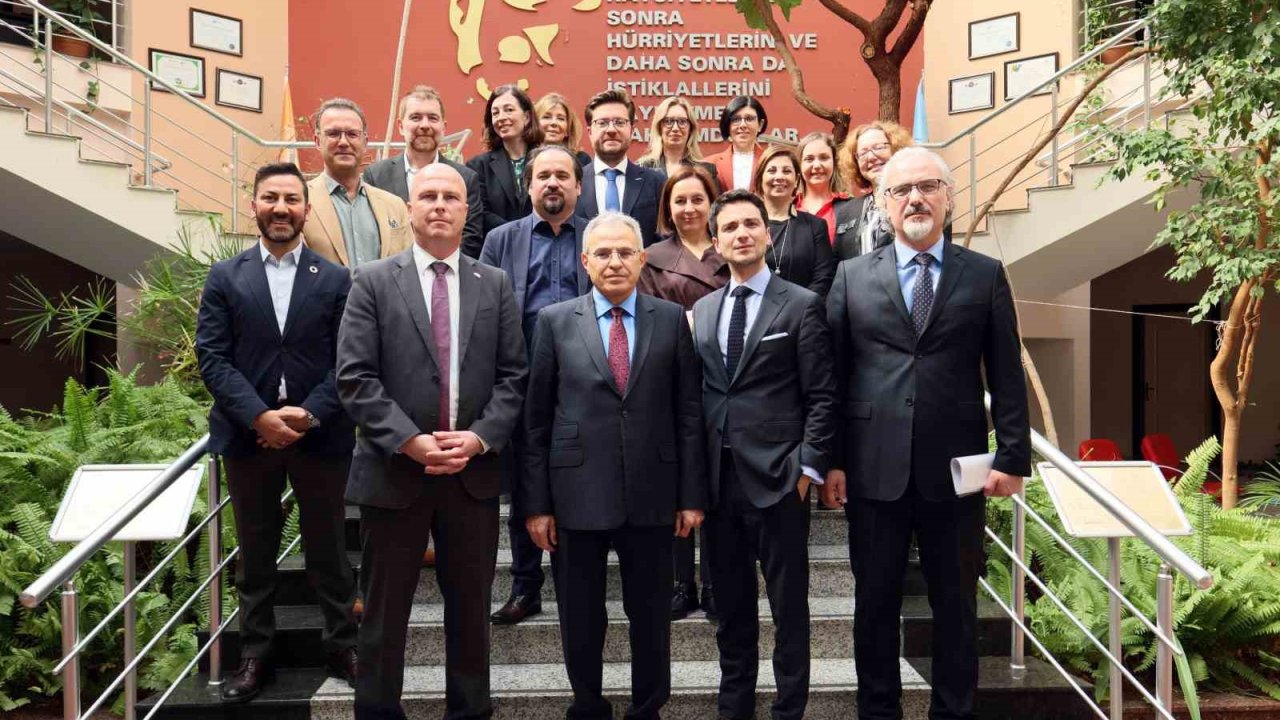 İsviçreli iş insanlarından Gaziantep Üniversitesi Rektörü Özaydın’a ziyaret