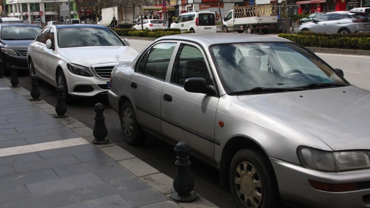 Gaziantep'te Trafikteki Araç Sayısı Rekor Kırıyor! Gaziantep'te Trafik Neden Yoğun? İşte Sebebi!