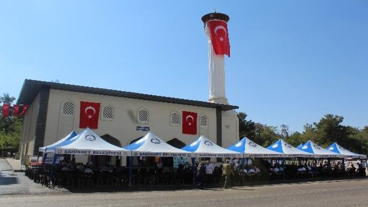 Çamlıca Camii ibadete açıldı