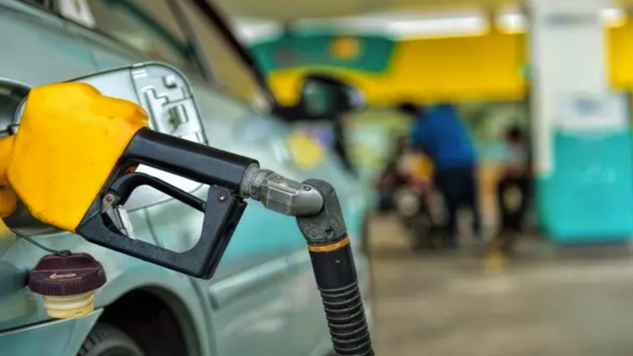 Akaryakıta Büyük Şok: Benzin ve Motorine Rekor Zam! Yeni Rakamlar Araç Sahiplerini Çileden Çıkaracak