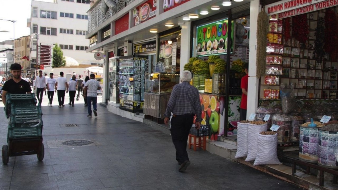 Gaziantep'te Karagöz, Suburcu esnafı dertli: 'Yasak Karataş, Emek, İbrahimli Gibi Mahallelere De Uygulansın'