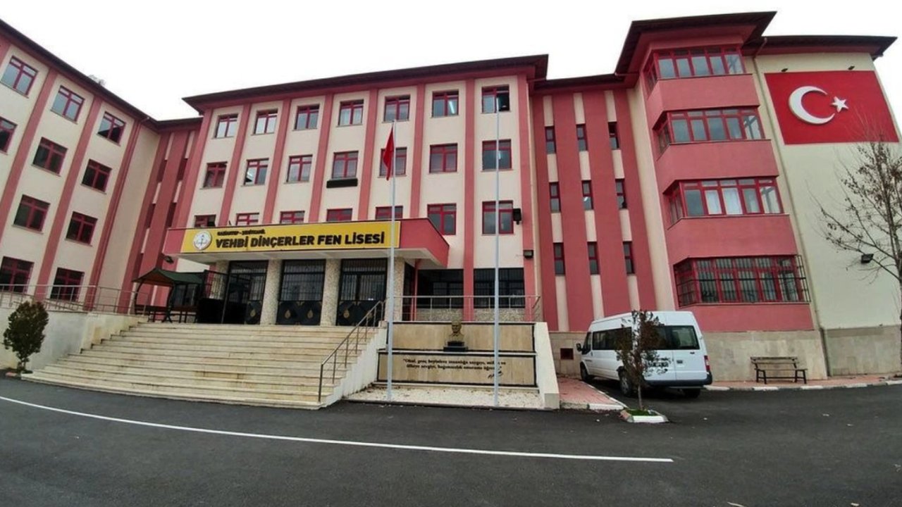 Gaziantep'te En İyi Liseler Belli Oldu - İşte Taban Puanlarıyla Gaziantep'in Zirvedeki Okulları!