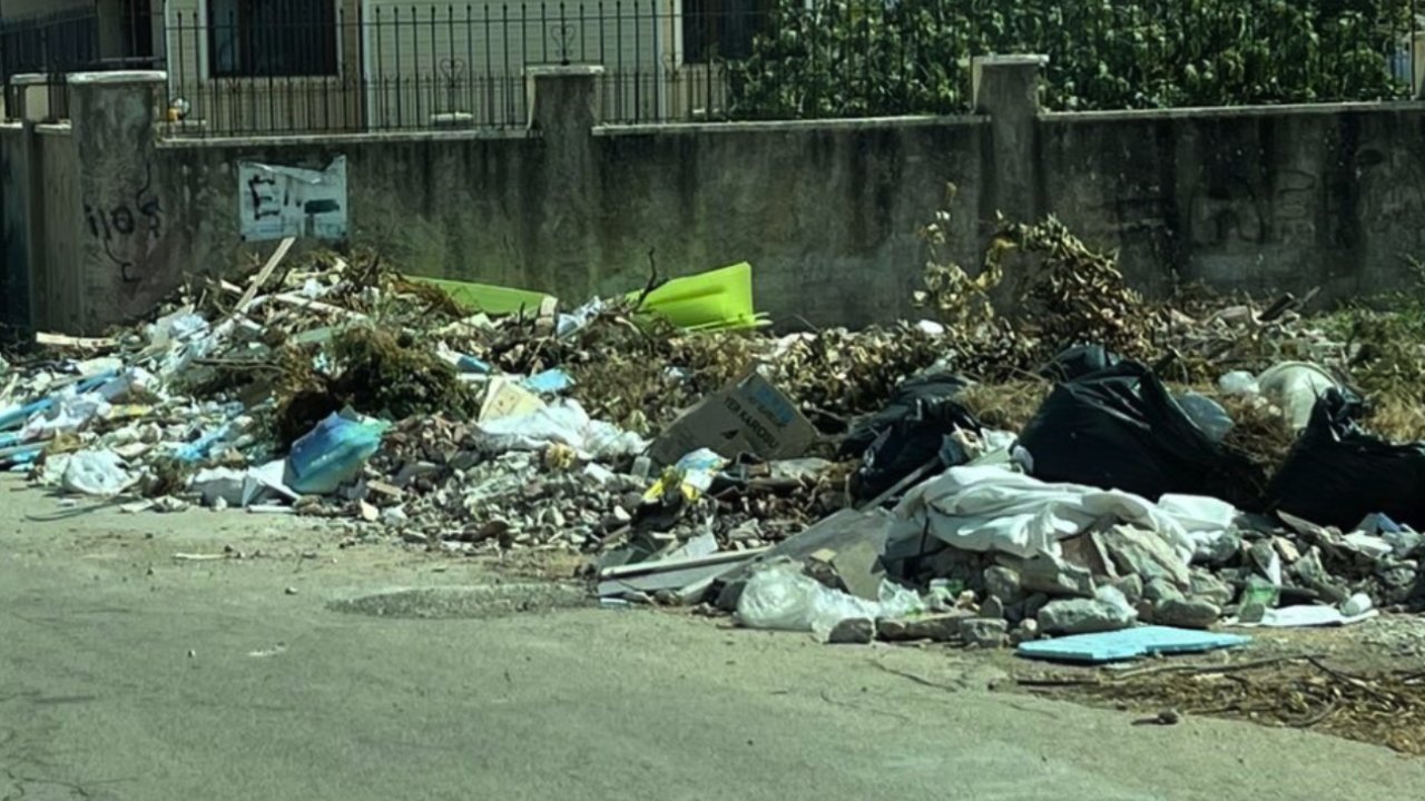 Gaziantep'in Lüks Mahallesi Çöpten Geçilmiyor...