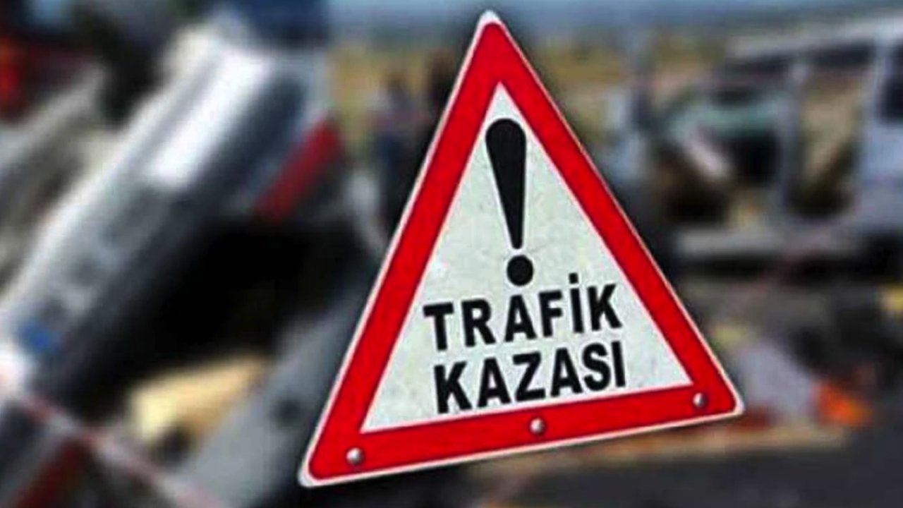 Gaziantep'te 2 motosikletin çarpıştığı kazada 4 kişi yaralandı