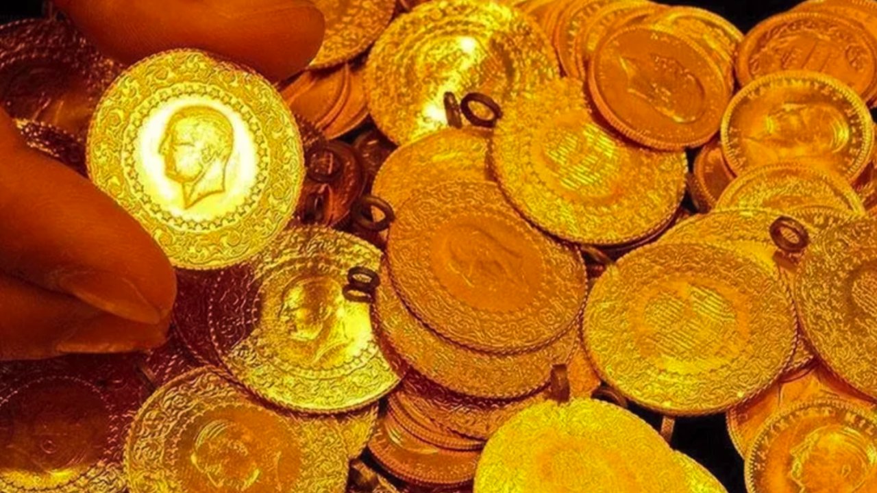 Altın Piyasasında Çalkantı Devam Ediyor: Gram Altın 2.550 TL ile Açılış Yaptı, Ons 2.400 Dolar Sınırında! (21 Temmuz 2024)