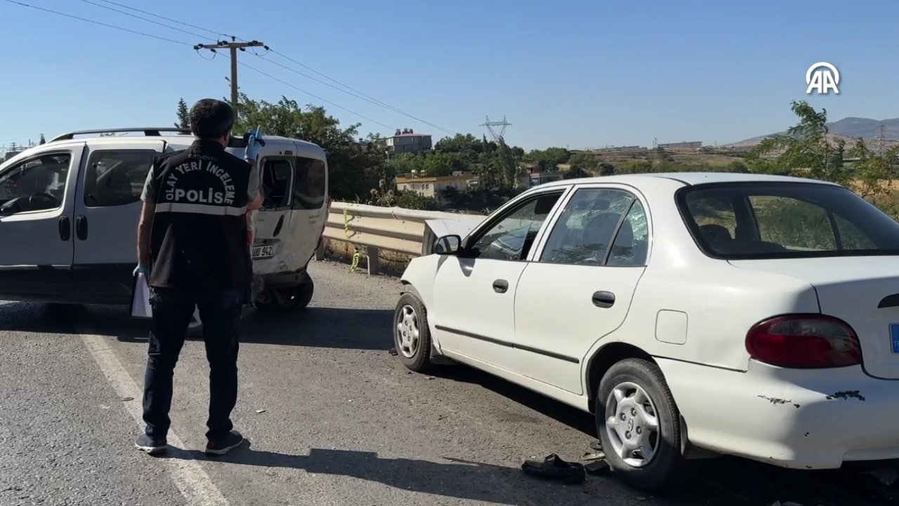 Kahramanmaraş-Gaziantep ölüm yolunda yine kaza: 1 kişi öldü, 2 kişi yaralandı