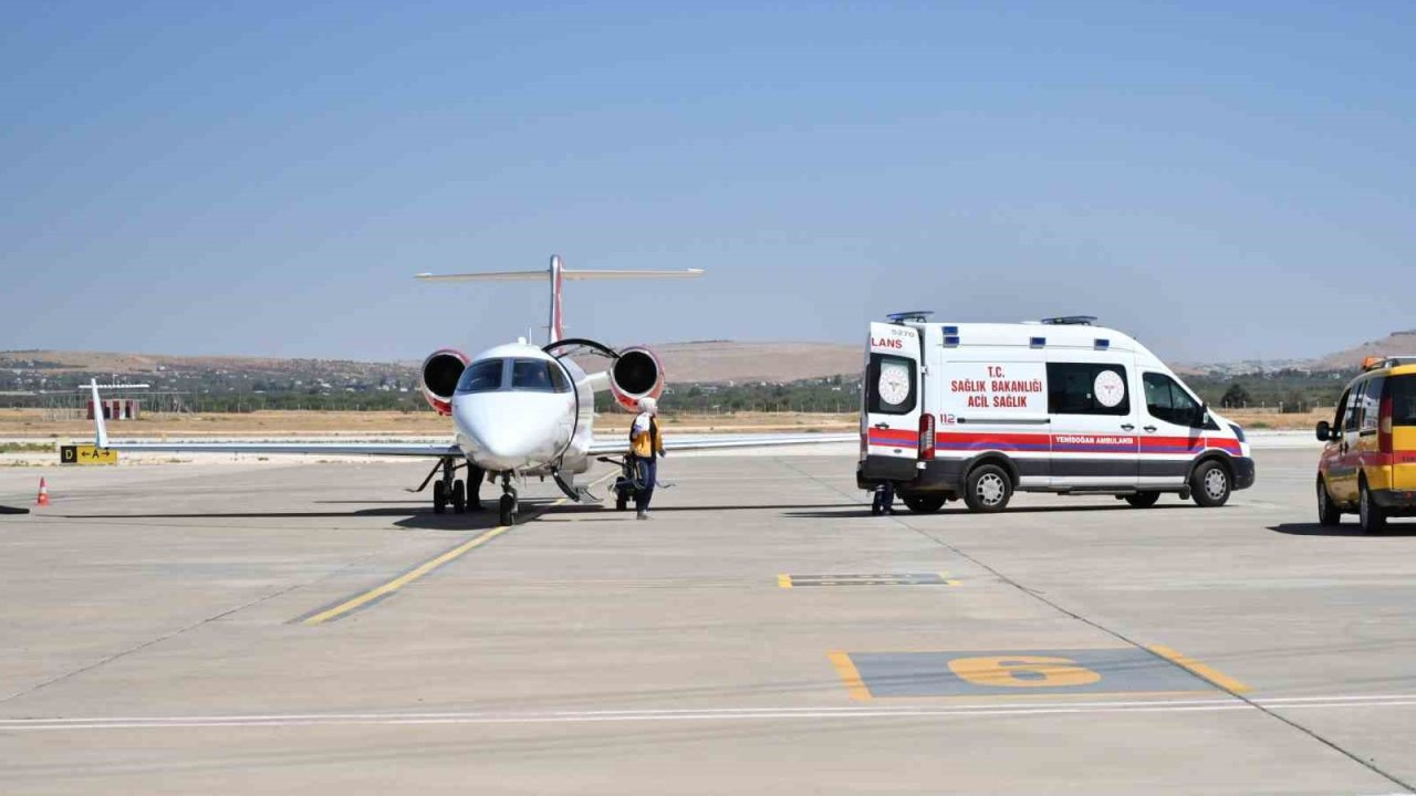 Yenidoğan bebek, ambulans uçakla Gaziantep’ten İstanbul’a sevk edildi