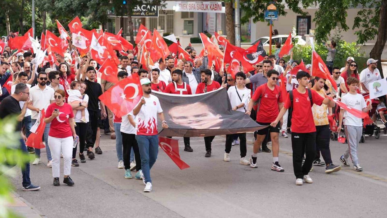 Yılmaz’dan fener alayına davet