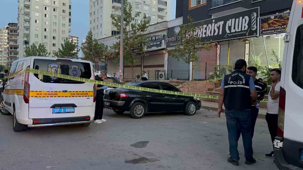 GAZİANTEP'TE BERBER'DE BİLE DEHŞET! Pompalı Tüfeğiyle arkadaşını öldürdü.