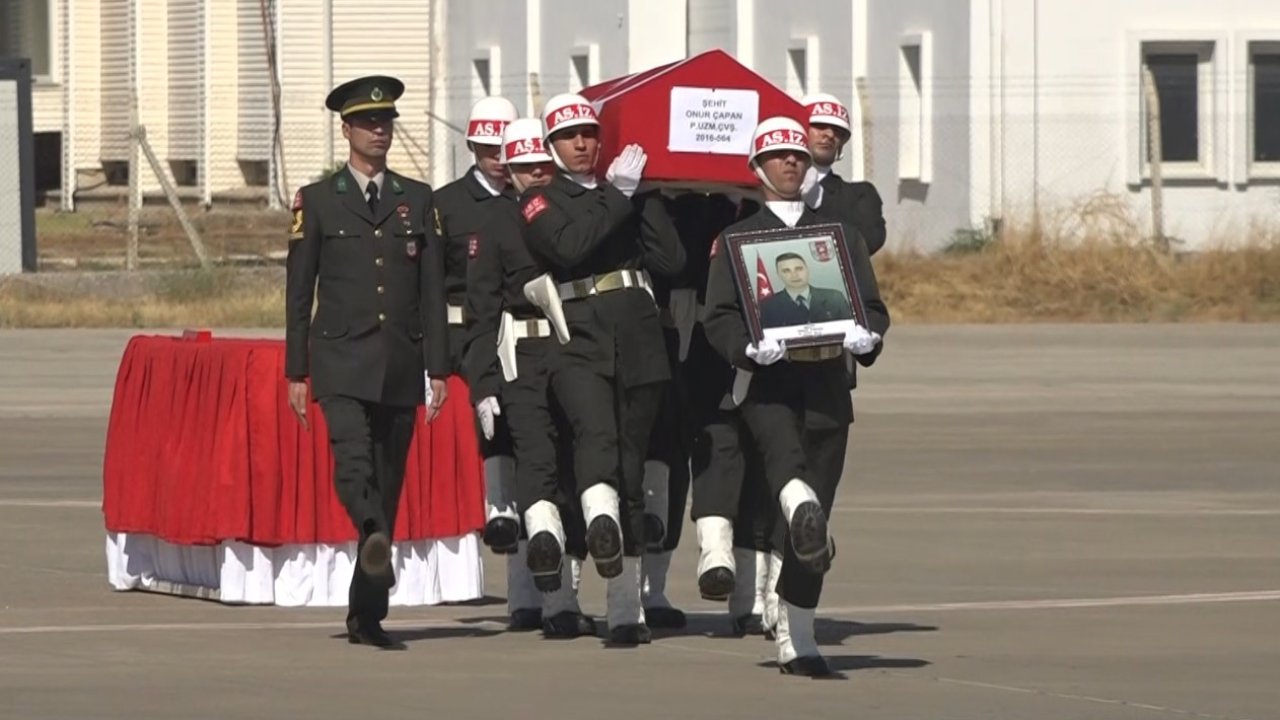 Şehit Onur Çapan’ın naaşı Gaziantep’ten Isparta’ya uğurlandı