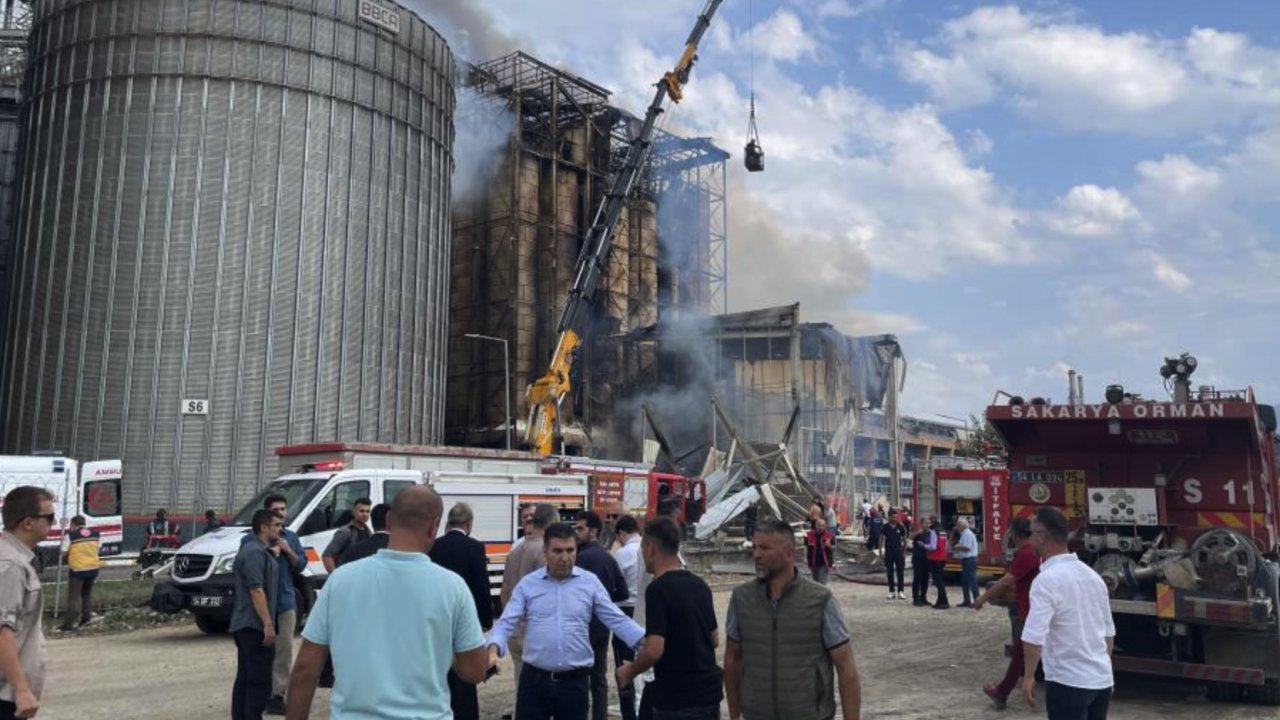 Oba Makarnada Patlama! Sakarya Valisi Karadeniz: "2 yaralı entübe edildi"