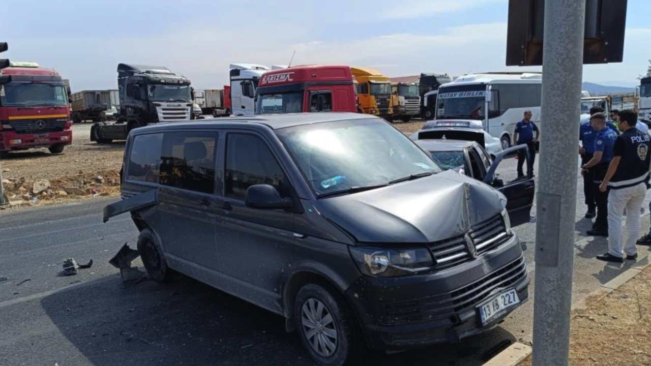 Gaziantep’te zincirleme trafik kaza...