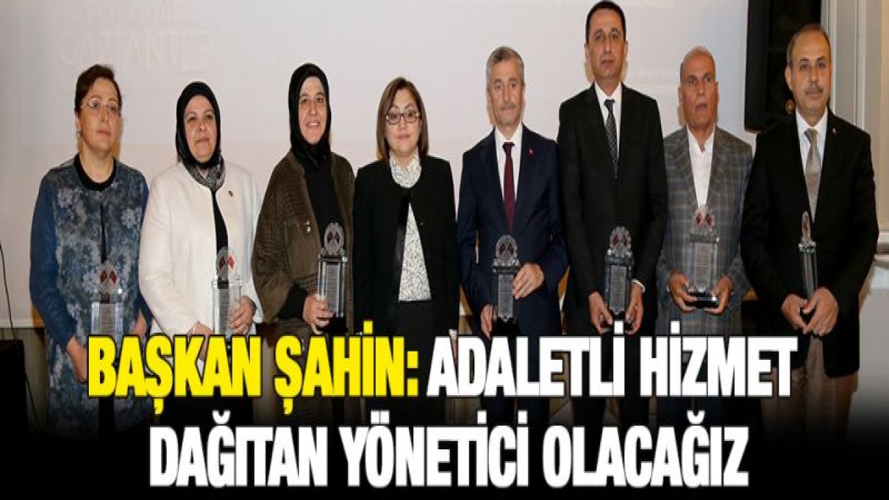 MECLİS ÜYELERİNE TEŞEKKÜR PLAKETİ VERİLDİ