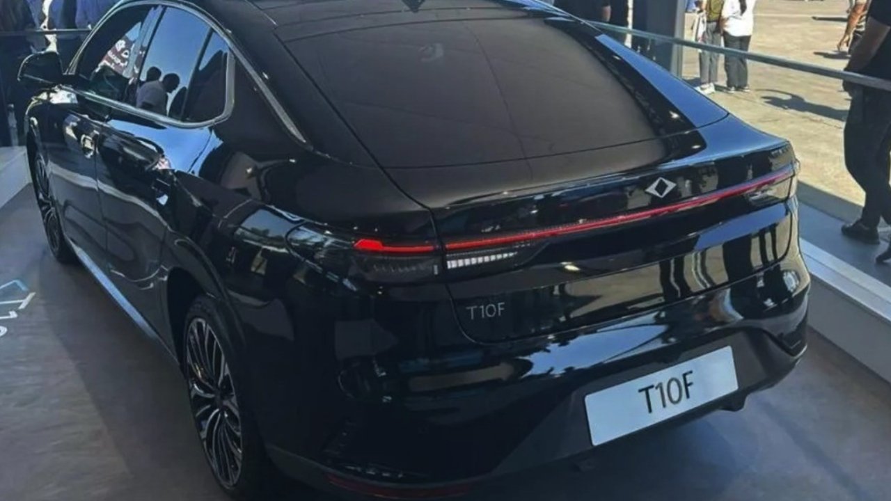 TOGG’un sedan modeli ilk kez görücüye çıktı