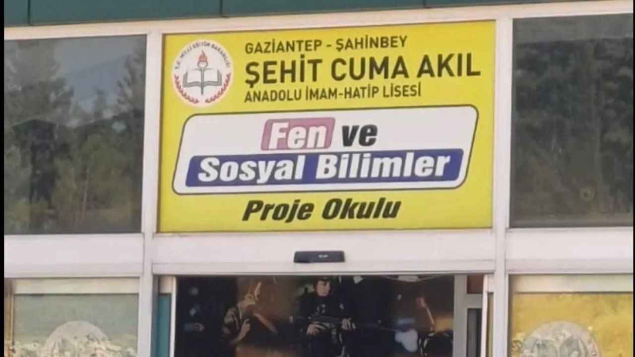 Gaziantep’te BUDA OLDU! İmam Hatip Lisesinde Öğrencilerin Telefonları Çalındı