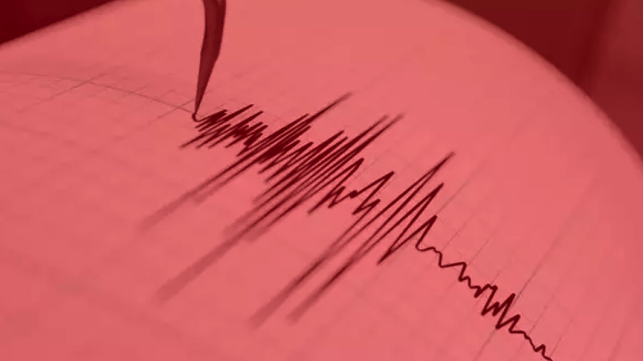 Deprem!  Çanakkale'de deprem hissedildi! Ege Denizi'ndeki sarsıntı için peş peşe açıklamalar