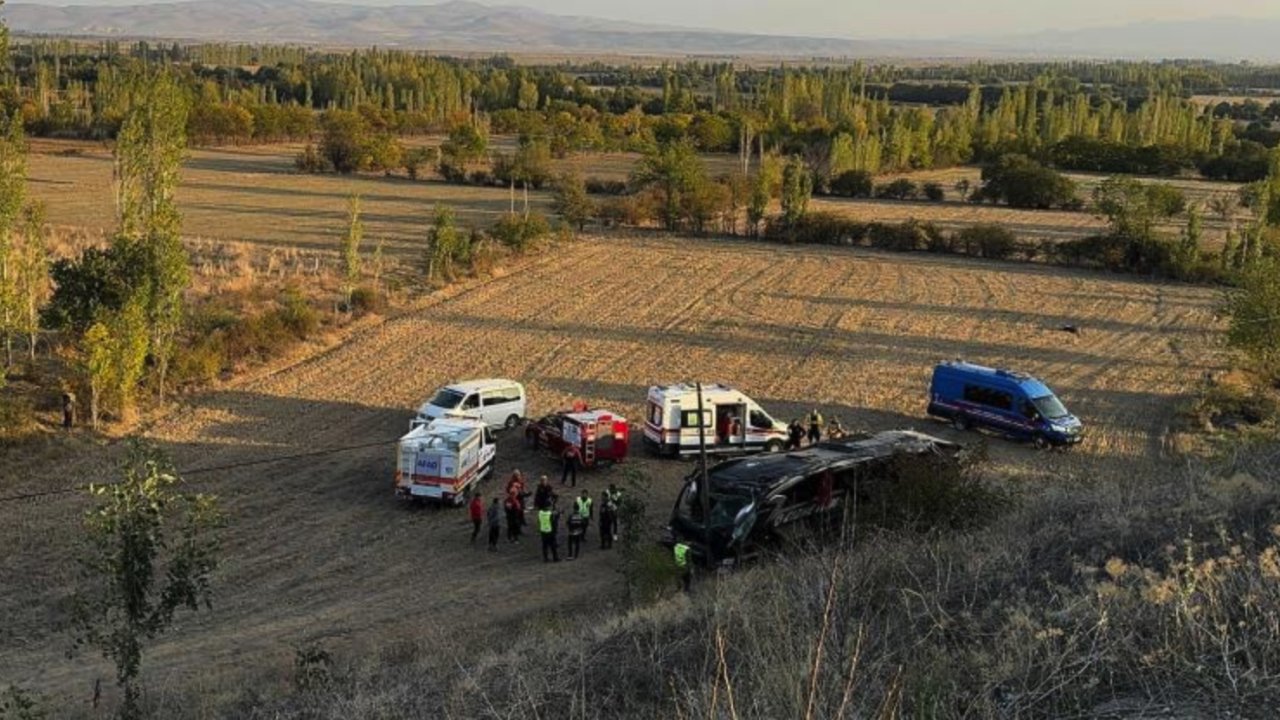 SON DAKİKA | Gaziantep'e Gelen Yolcu Otobüsü KAZA YAPTI! 21 YARALI...