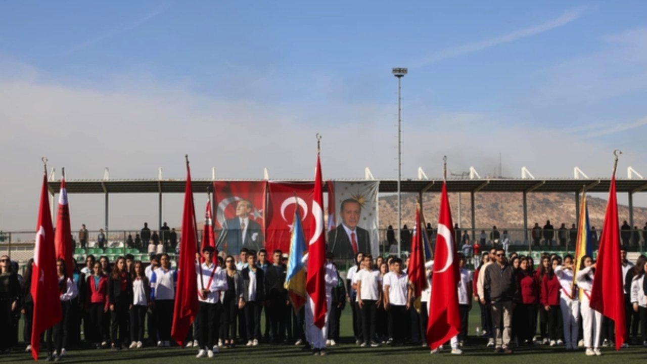 Gaziantep'in ilçelerinde Cumhuriyet'in 101. yıl dönümü kutlamaları