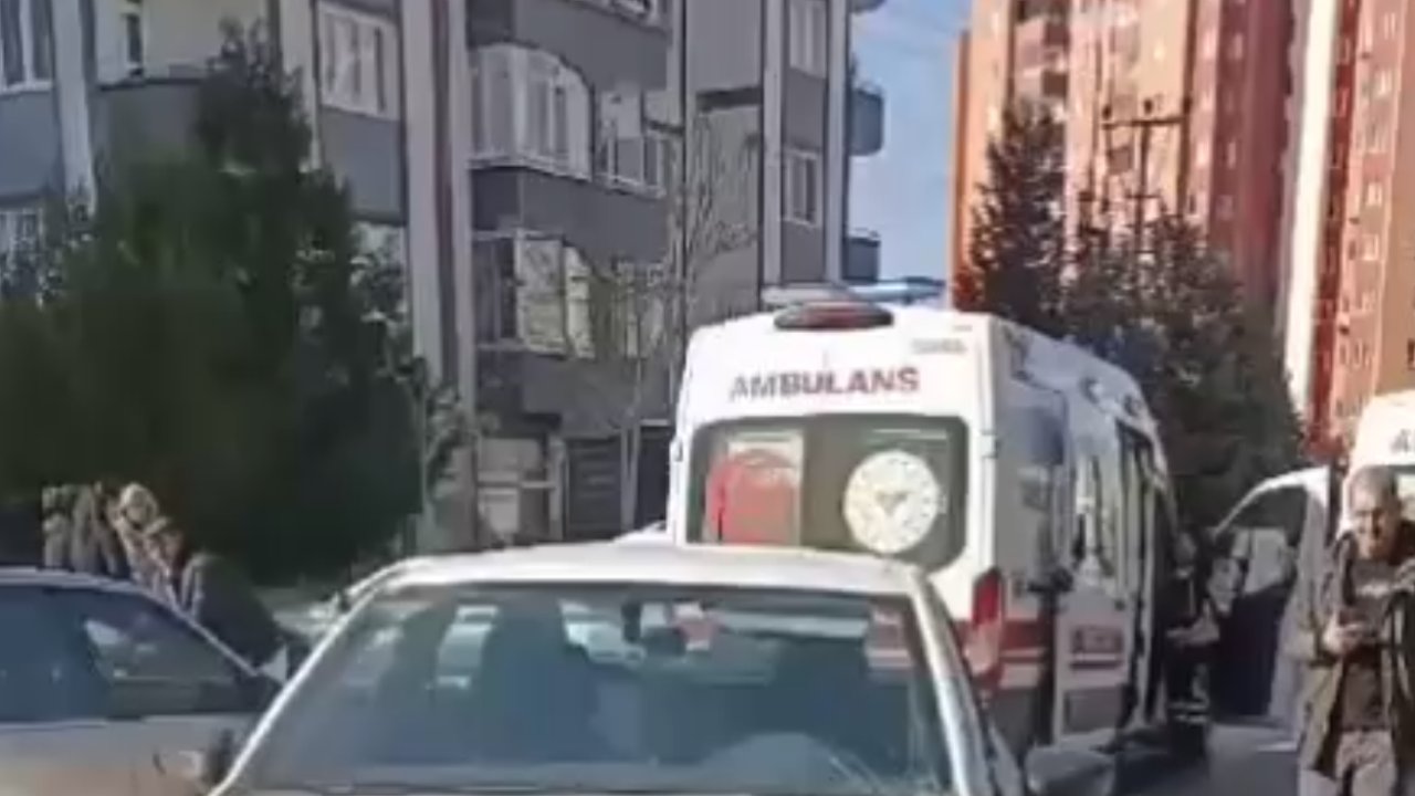 Gaziantep'te otomobil motosiklete çarptı: 2 yaralı!