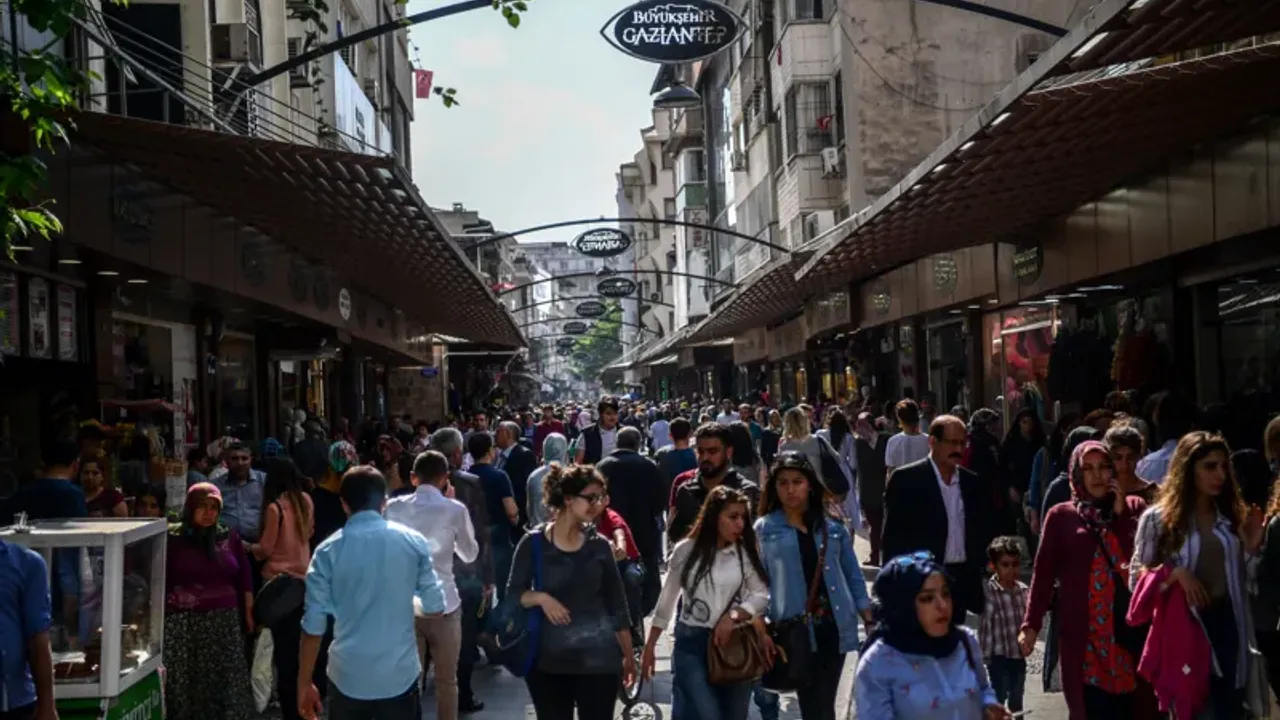 Bakanlık verileri güncelledi İşte Gaziantep'teki Suriyeli sayısı! Bakın şehirde nüfusun yüzde kaçını oluşturuyorlar