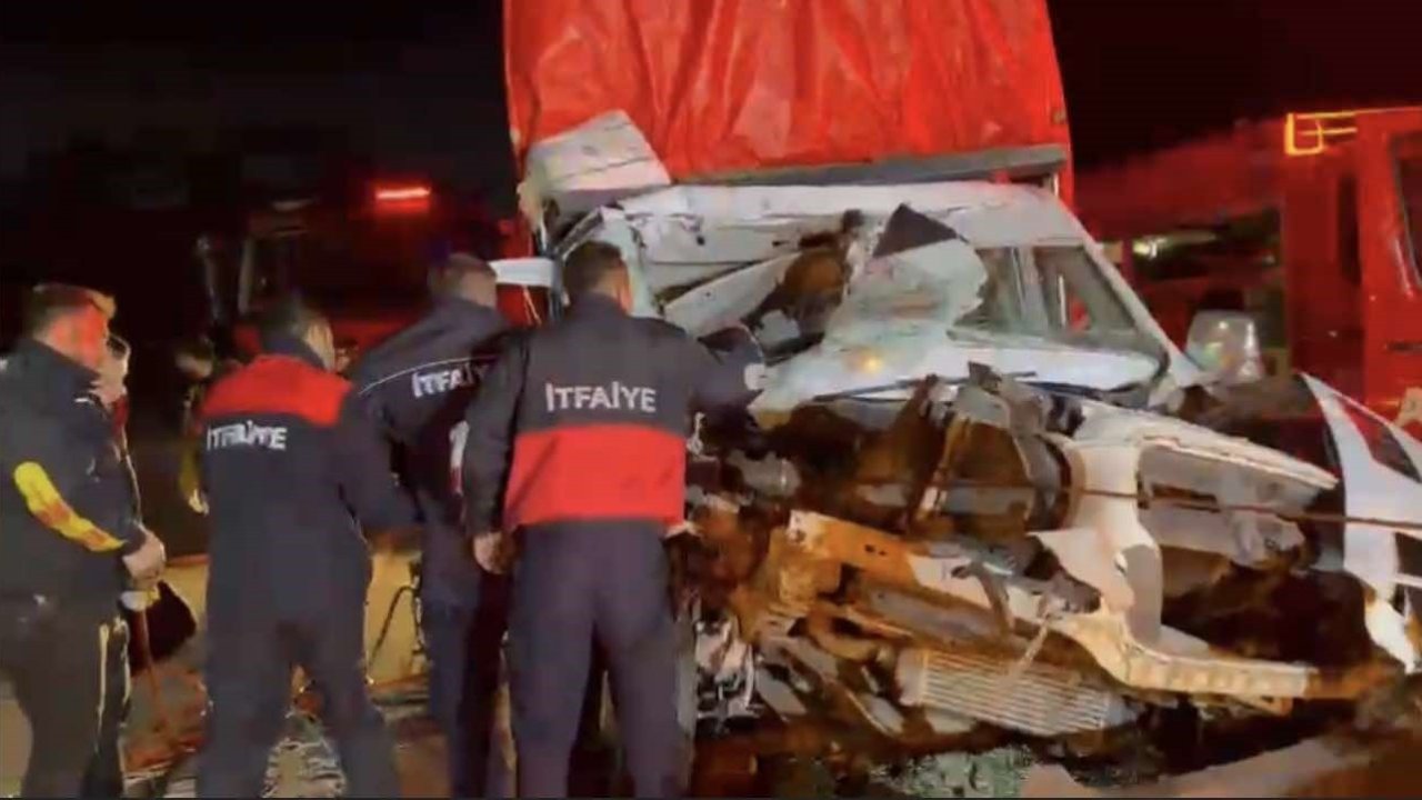 Gaziantep Yolunda Facia: Kontrolünü Kaybeden Pikap