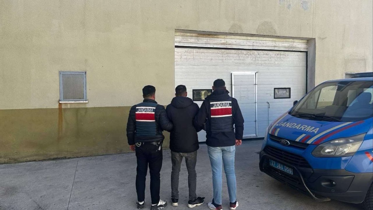 Gaziantep'te kesinleşmiş 25 yıl cezası bulunan firari yakalandı