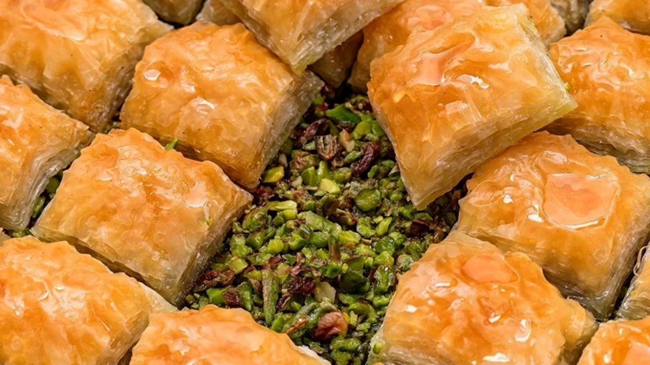 Gaziantep Ve Türkiye Bu Baklavacıyı Konuşuyor! Zam Yapmadı: '1. Sınıf Baklava 800 TL'