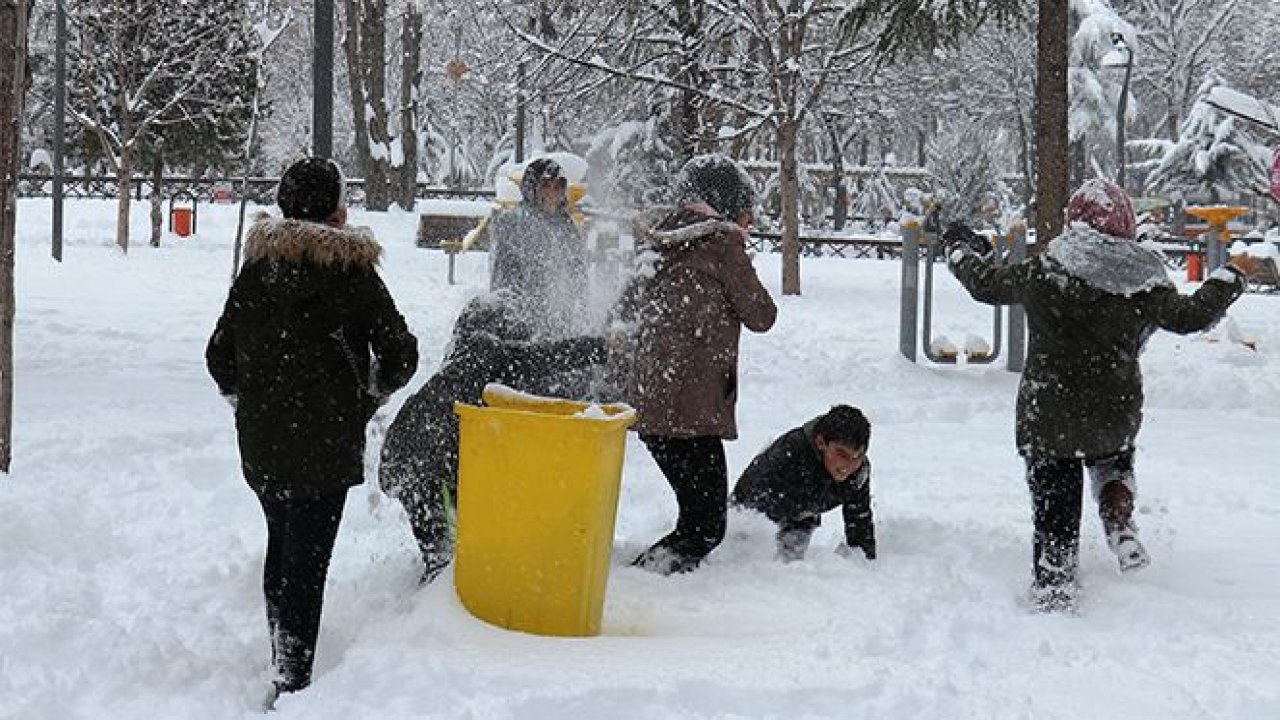 Kış ve Kar yağışı 'EĞİTİME' tatil dedi... İşte 'Kar' Yağışından Dolayı Eğitime Ara Veren 'O' İller...