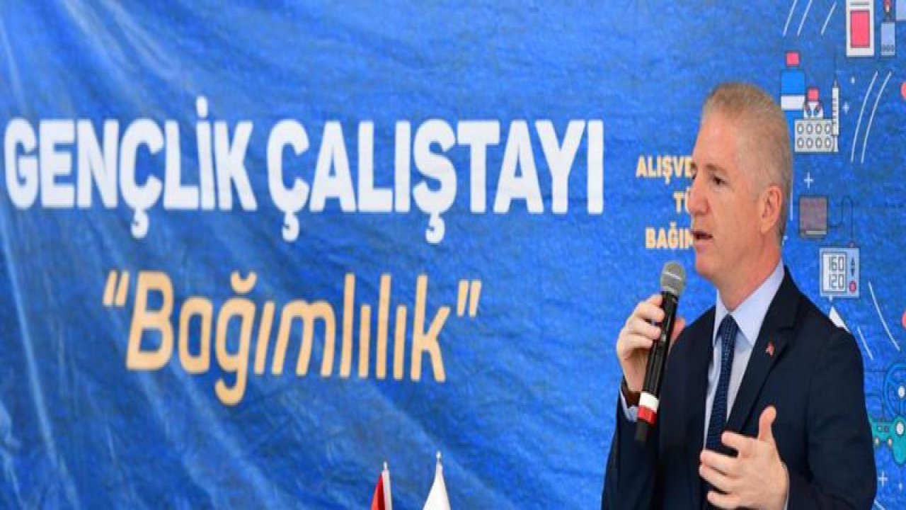 Vali Gül, Gençlik Çalıştayı'nda gençlerle bağımlılığı konuştu